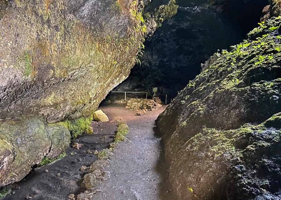 entrance to the Hana Lava Tube